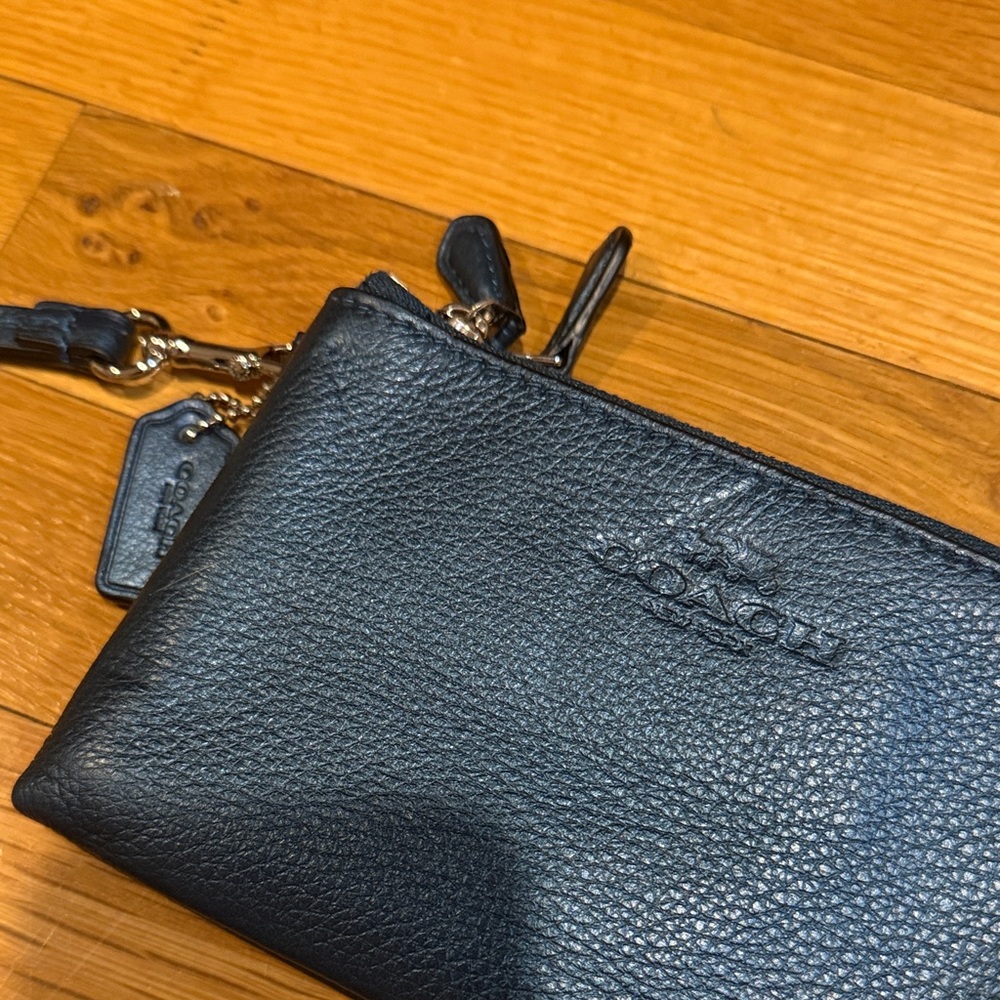 Coach 2000s Blue Metallic Double Pocket Wristlet - Picture 2 of 5